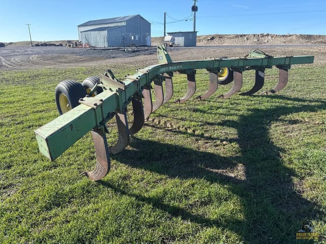 Image of John Deere 900 equipment image 2