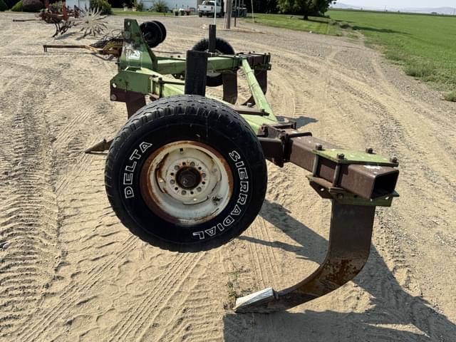 Image of John Deere 900 equipment image 2