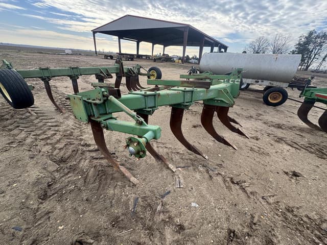 Image of John Deere 900 equipment image 2