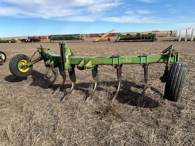 Image of John Deere 900 equipment image 2