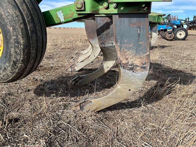 Image of John Deere 900 equipment image 3