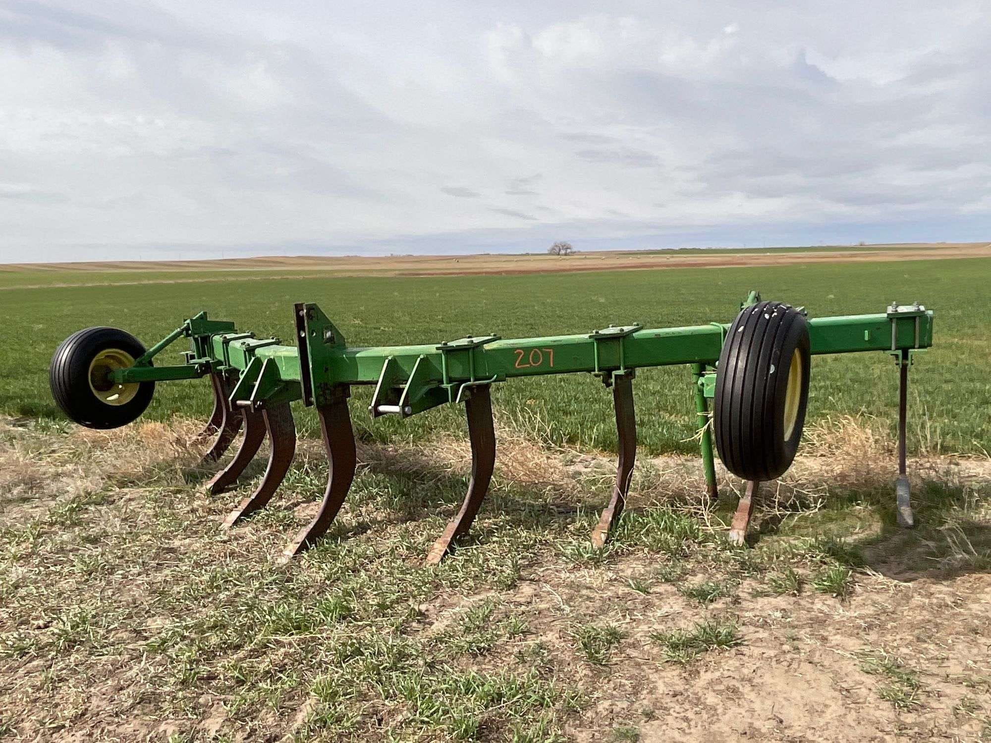 John Deere 900 Equipment Image0