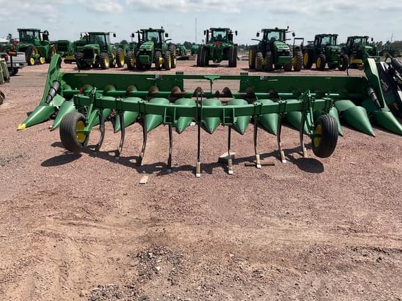 Image of John Deere 900 equipment image 3