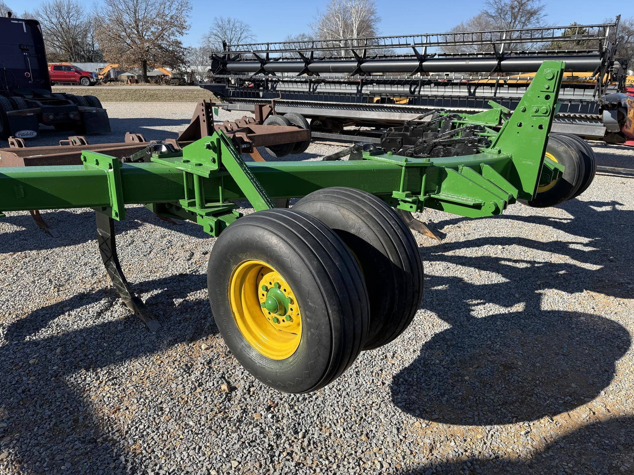 John Deere 900 Equipment Image0