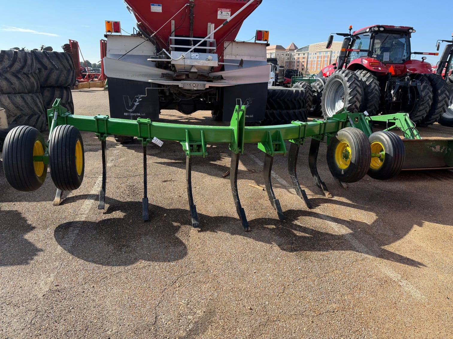 John Deere 900 Equipment Image0