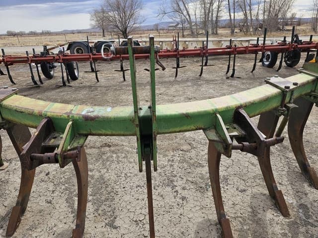 Image of John Deere 900 equipment image 3