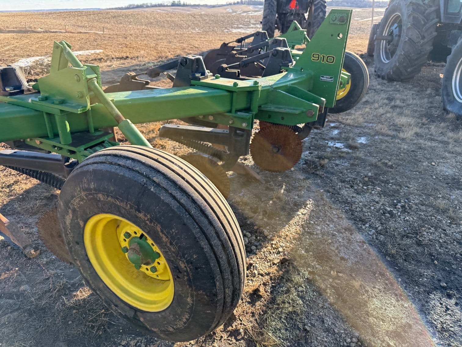 John Deere 910 Equipment Image0