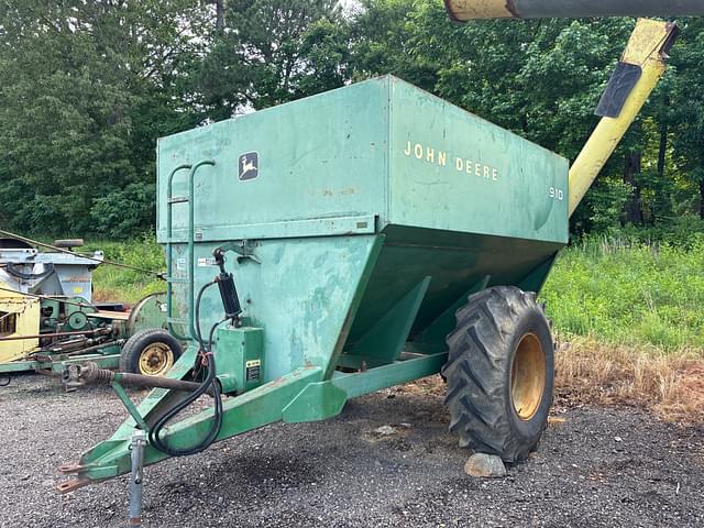 Image of John Deere 910 equipment image 3