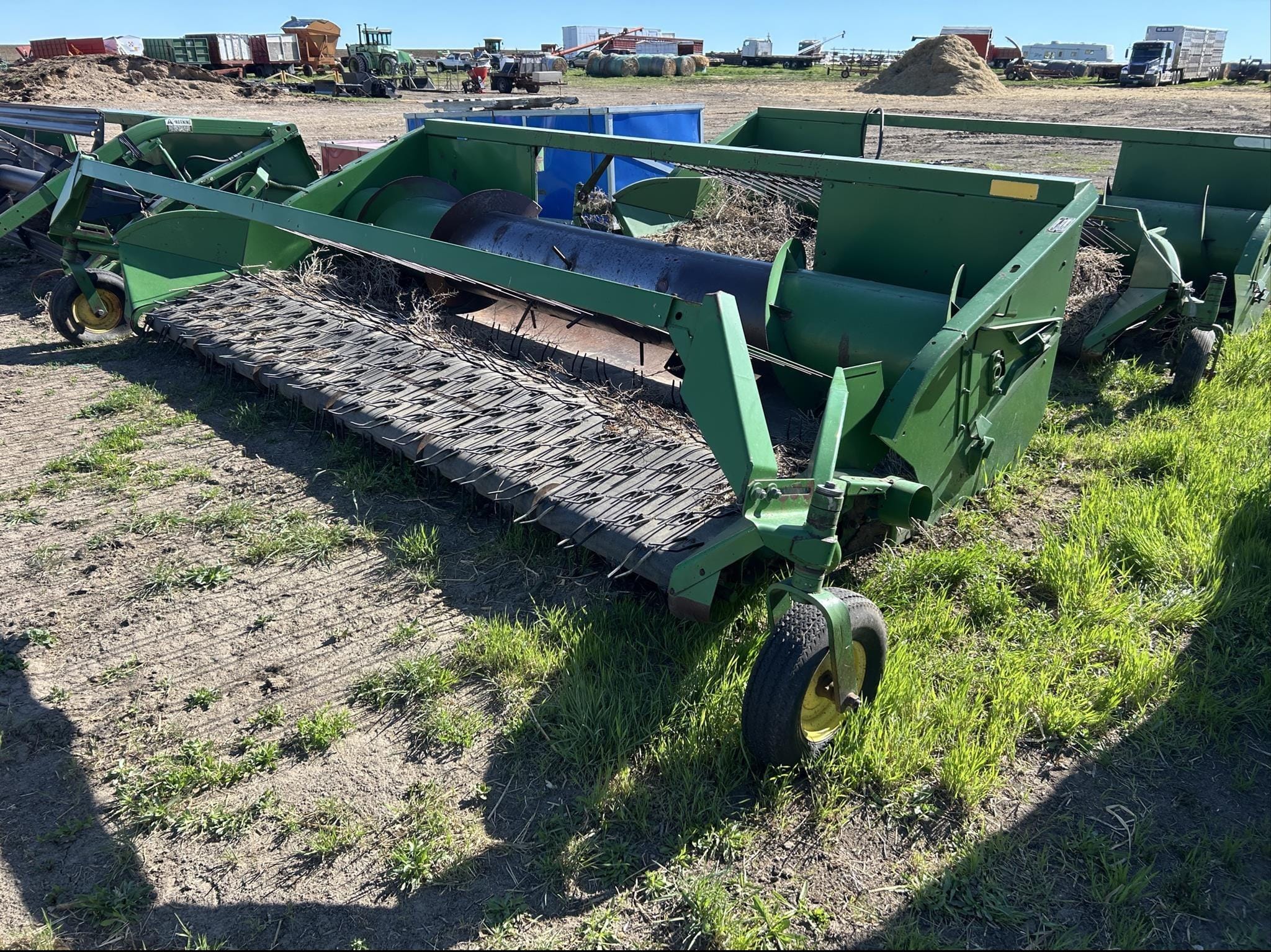 John Deere 912 Equipment Image0