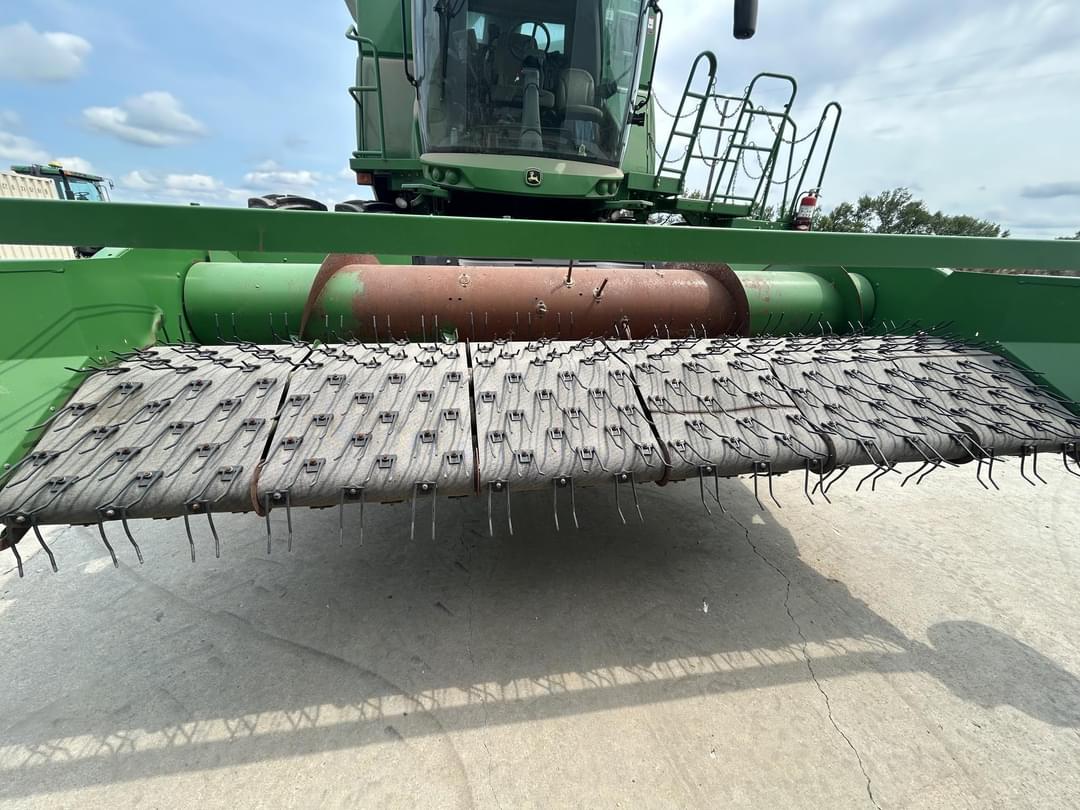 Image of John Deere 912 Primary image
