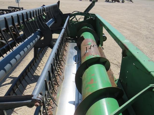 Image of John Deere 913 equipment image 3
