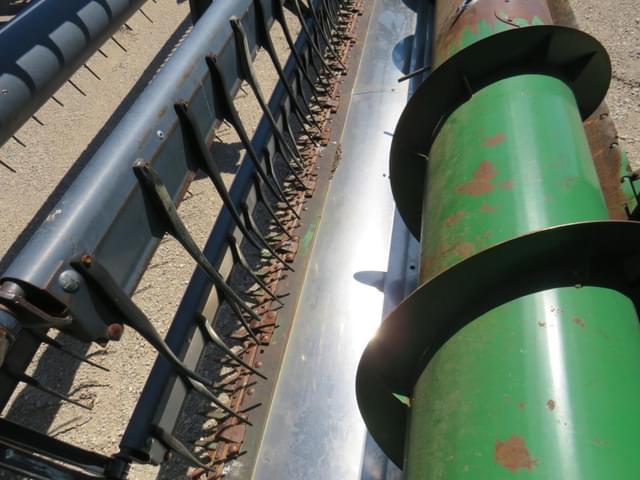 Image of John Deere 913 equipment image 4