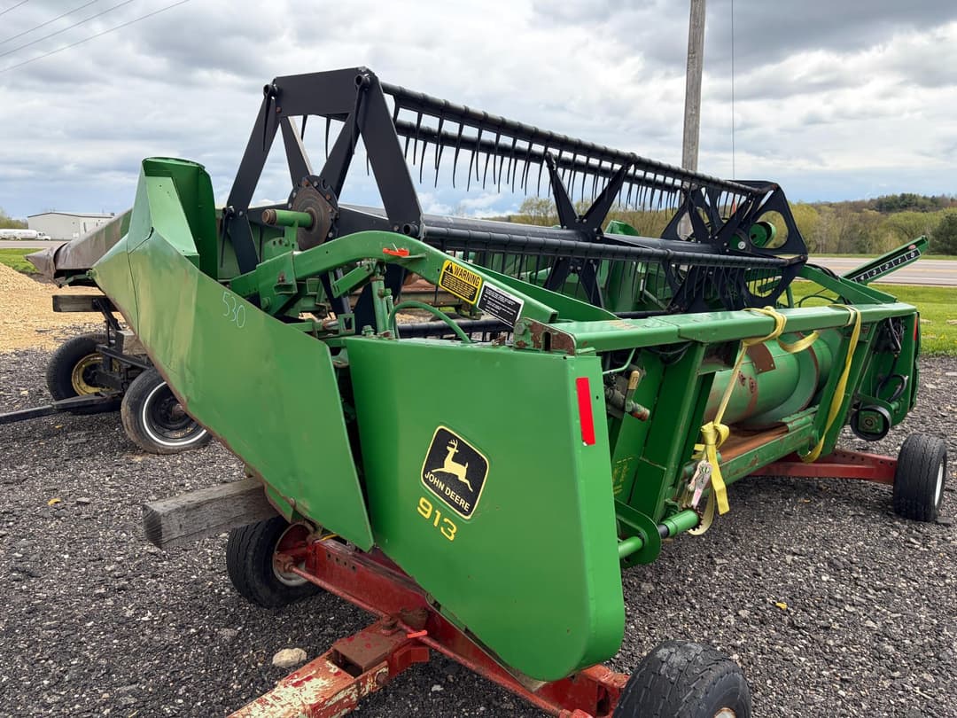 Image of John Deere 913 Primary image