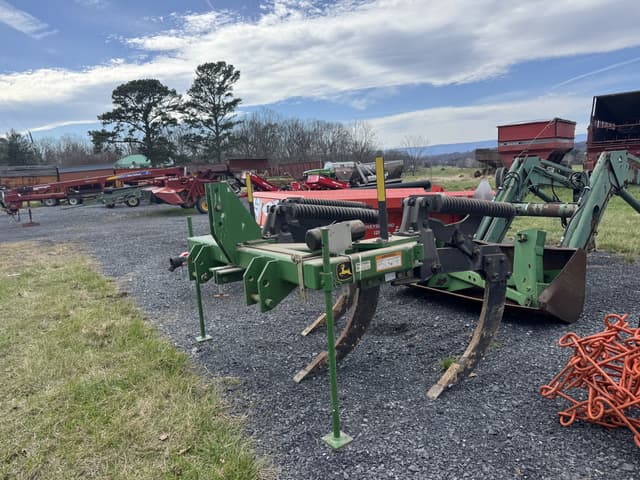 Image of John Deere 913 equipment image 1