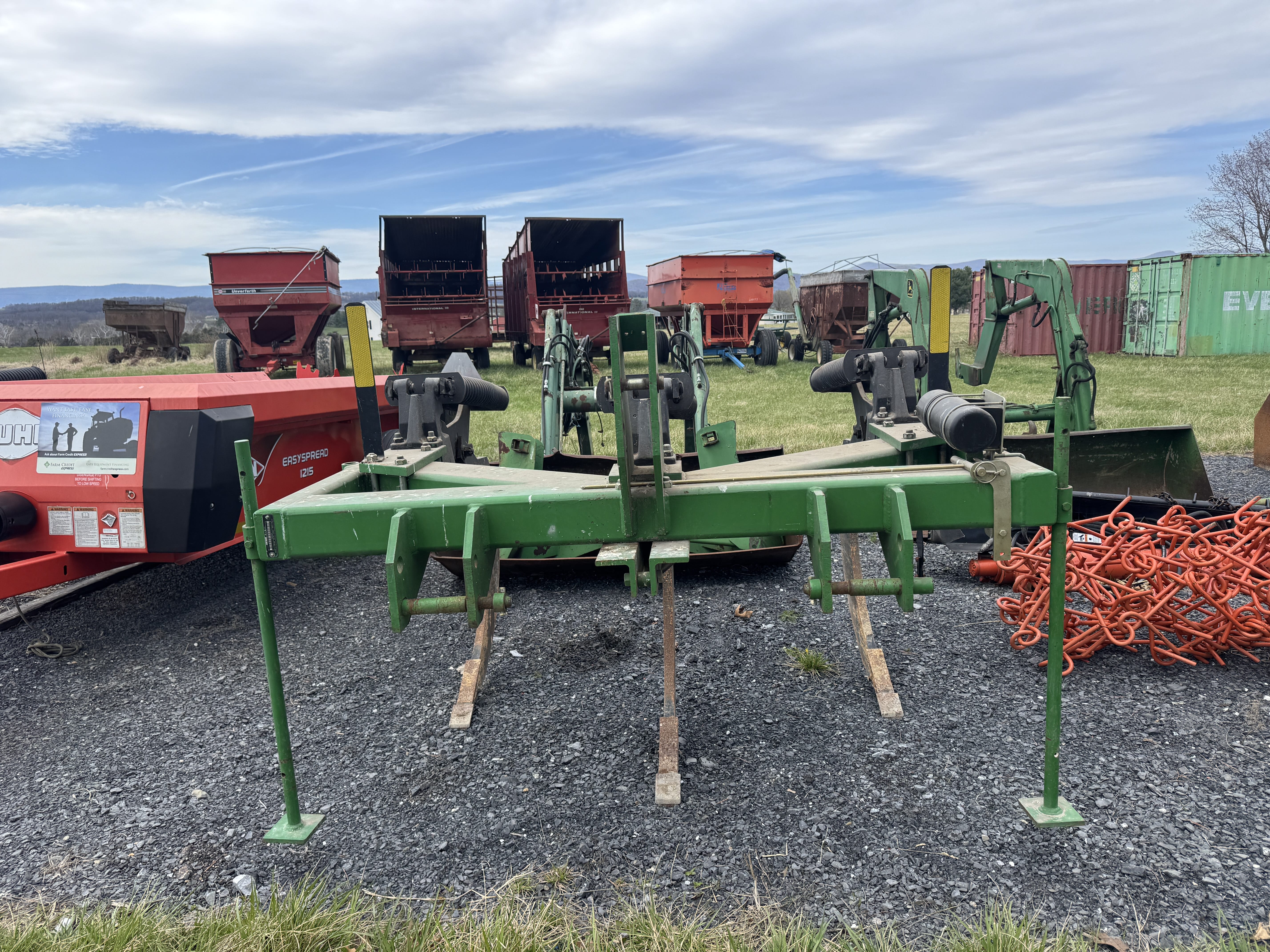John Deere 913 Equipment Image0