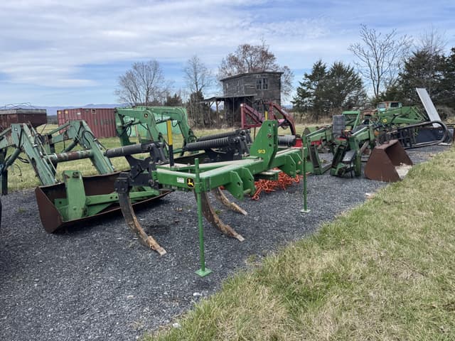 Image of John Deere 913 equipment image 2