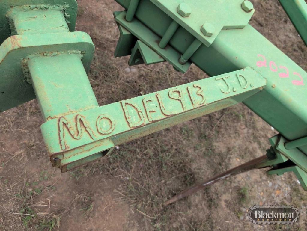 Image of John Deere 913 Image 1