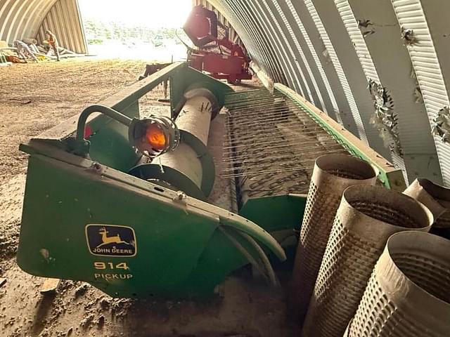 Image of John Deere 914 equipment image 4