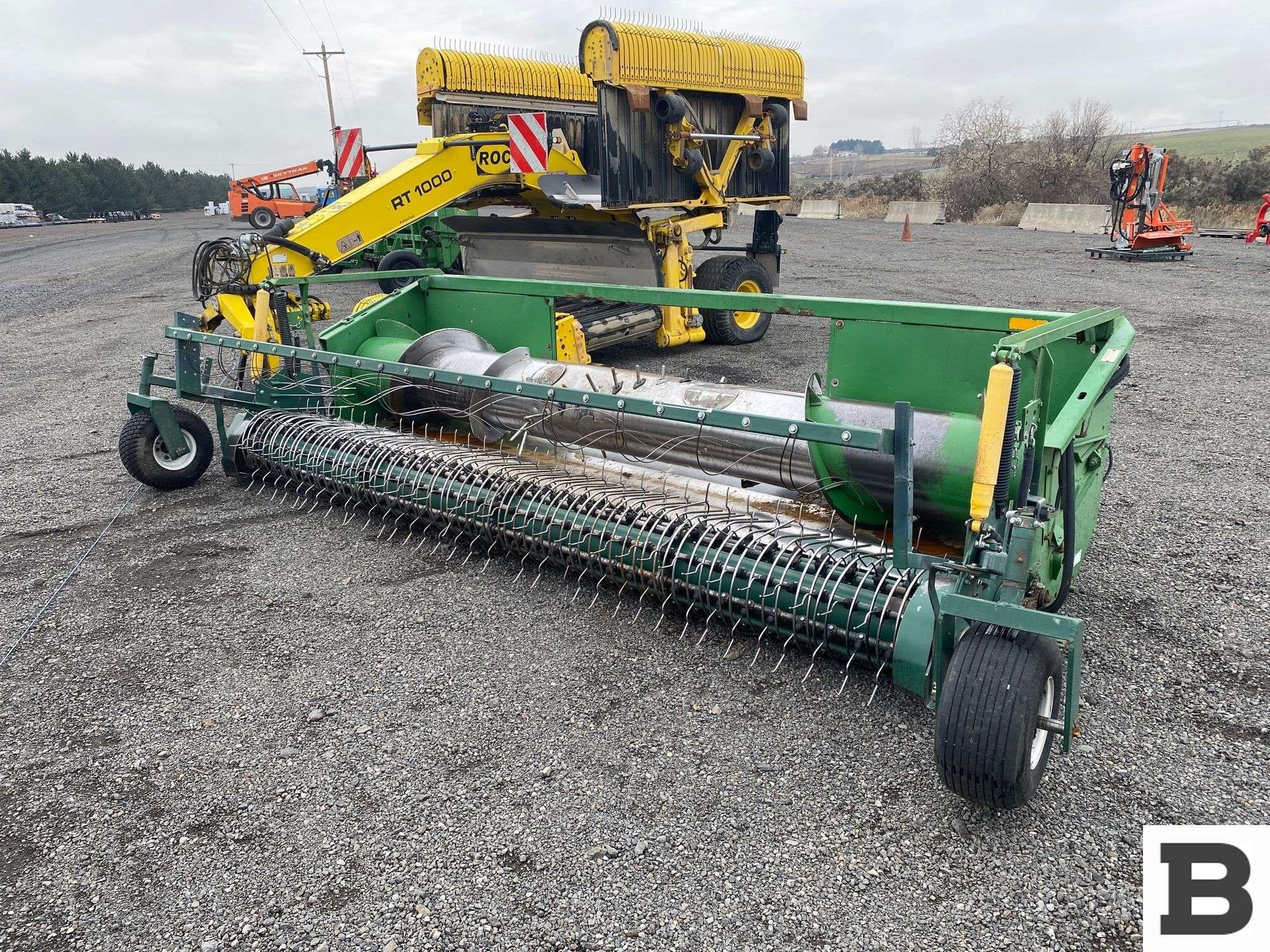 John Deere 914P Equipment Image0