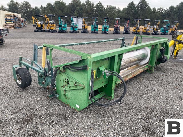 Image of John Deere 914P equipment image 2