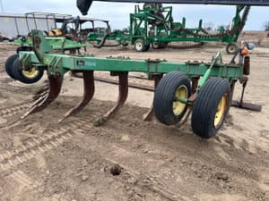 John Deere 915 Image