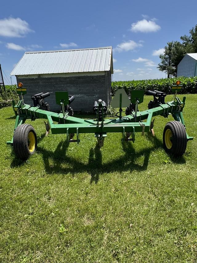 Image of John Deere 915 equipment image 2