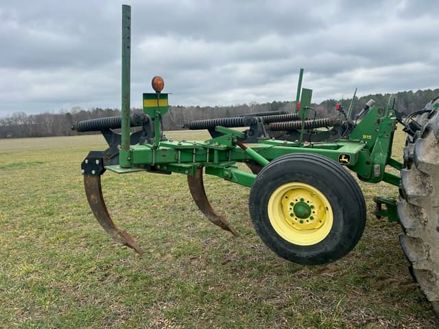 Image of John Deere 915 equipment image 1