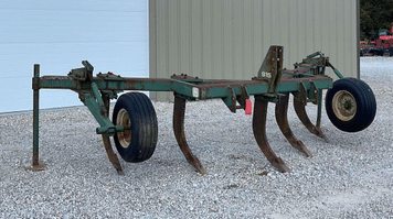 Main image John Deere 915