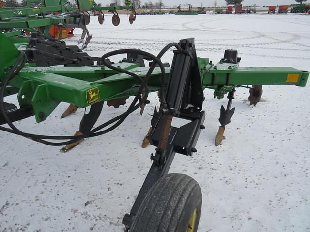 Image of John Deere 915 equipment image 3