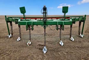 John Deere 915 Image