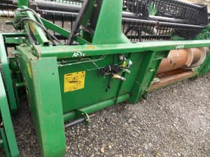 John Deere 915 Image