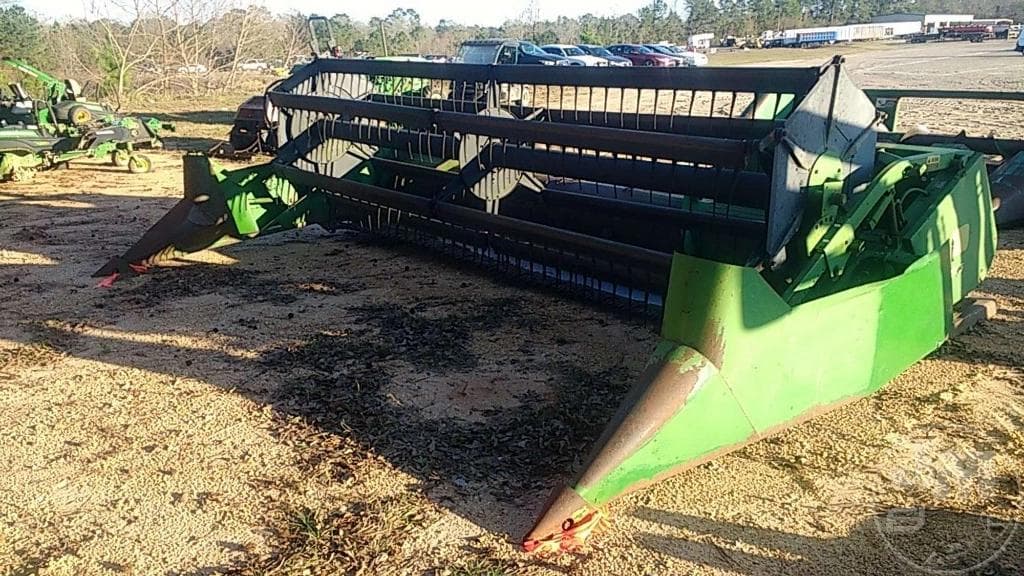 Image of John Deere 915 Primary image