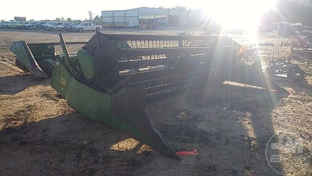 Image of John Deere 915 equipment image 1