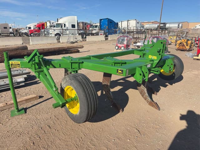 Image of John Deere 915 equipment image 3