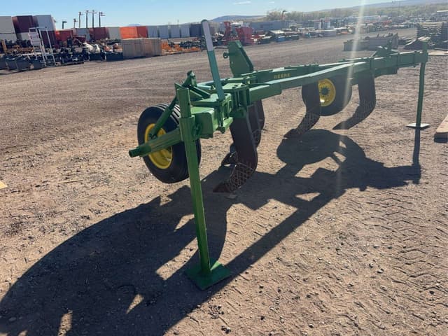 Image of John Deere 915 equipment image 1