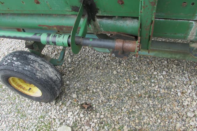 Image of John Deere 918 equipment image 4