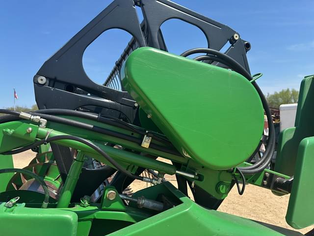 Image of John Deere 918F equipment image 2