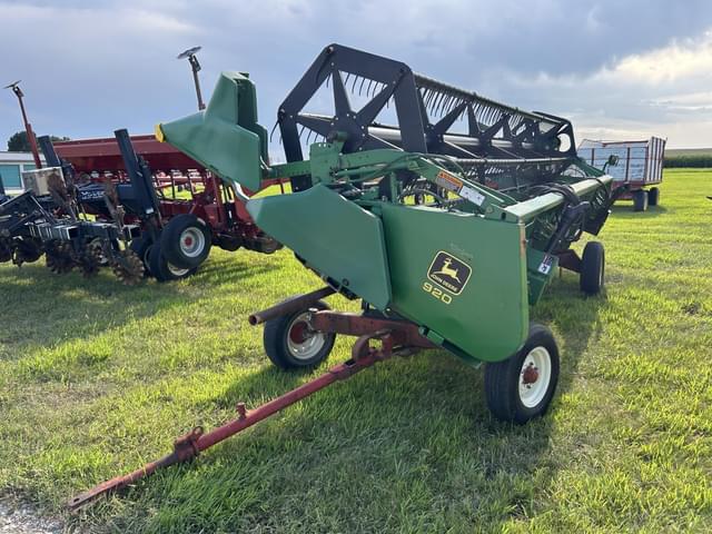 Image of John Deere 920 equipment image 1