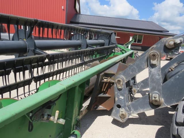 Image of John Deere 920 equipment image 4