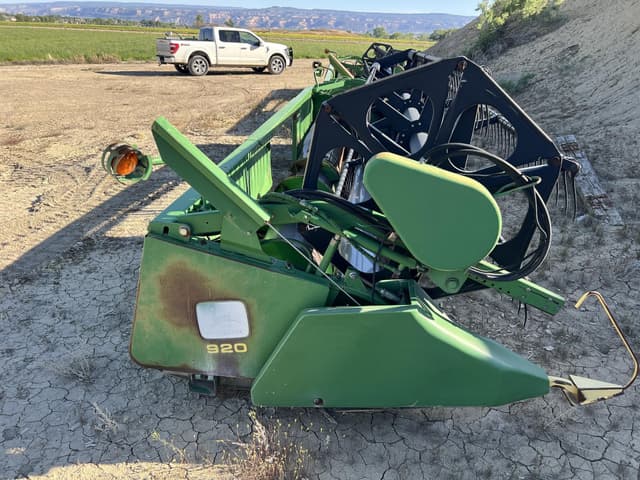 Image of John Deere 920 equipment image 3