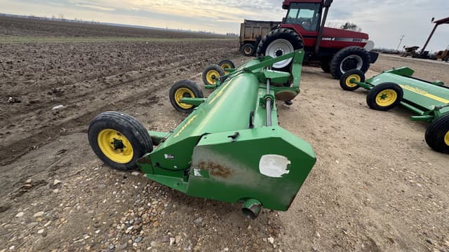 Image of John Deere 520 equipment image 3