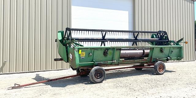 Image of John Deere 920 equipment image 1