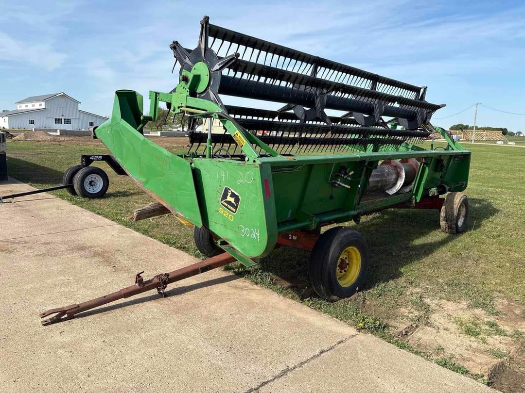Image of John Deere 920 Primary image