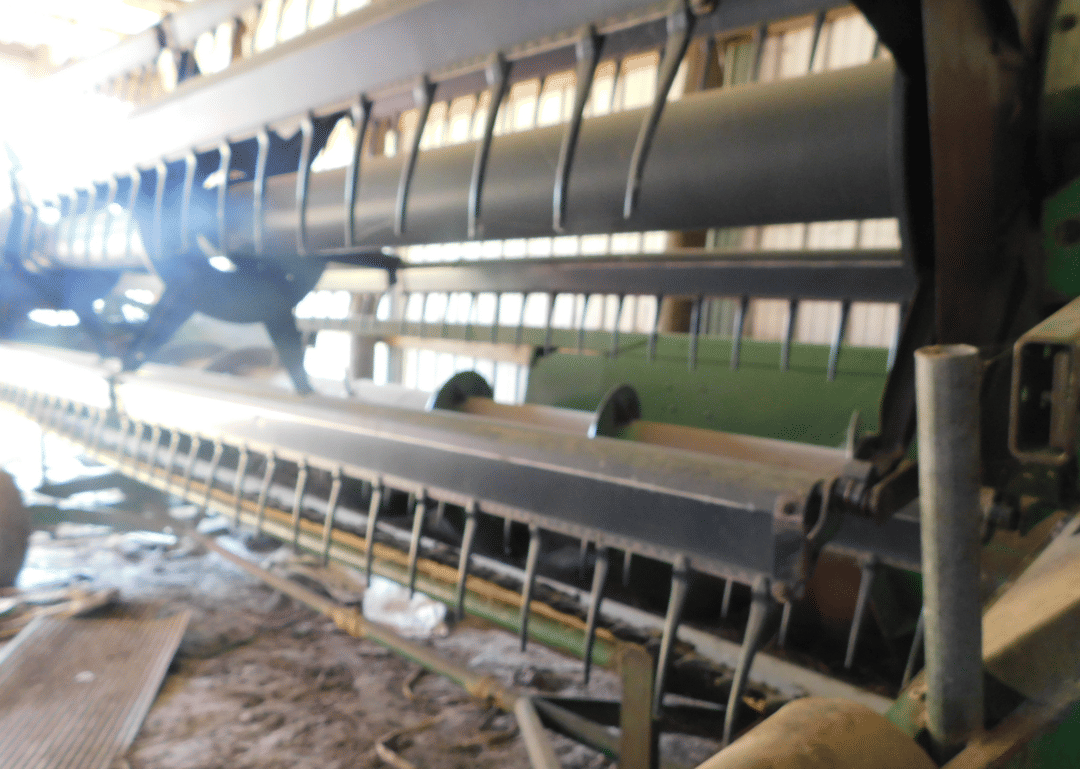 Image of John Deere 920 Image 1