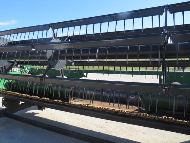 Image of John Deere 920 equipment image 3