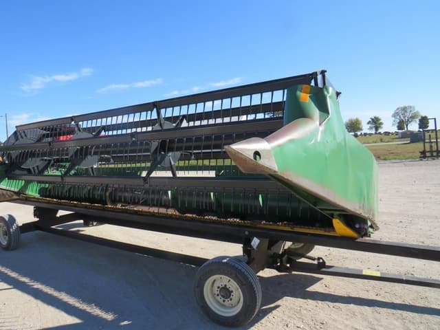 Image of John Deere 920 equipment image 2