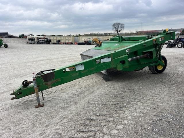 Image of John Deere 920 equipment image 1