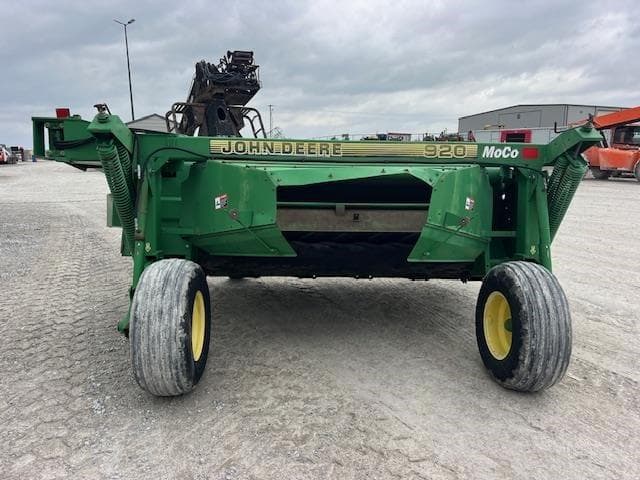 Image of John Deere 920 equipment image 3