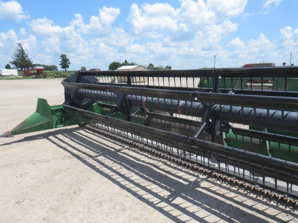 Image of John Deere 920 Primary image