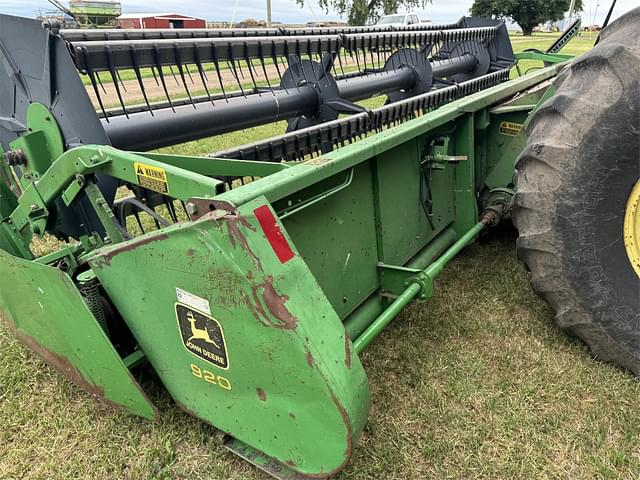 Image of John Deere 920 equipment image 3